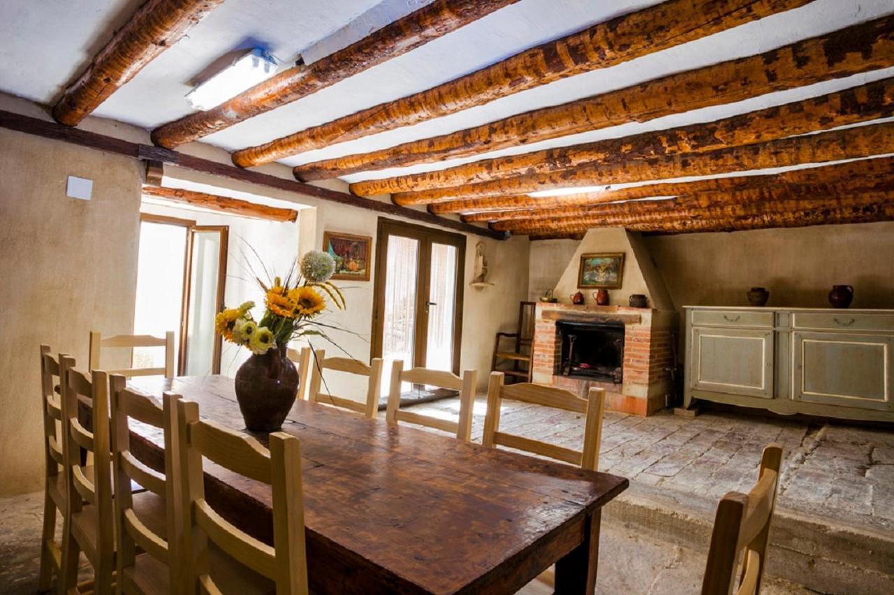 Apartamentos Casa Samper Santa Eulalia de Gallego ภายนอก รูปภาพ